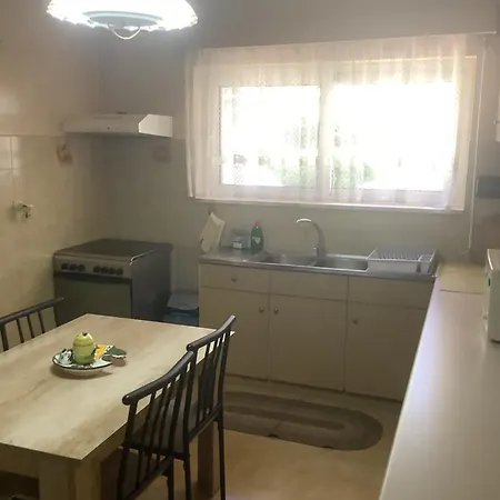 Kallipateira Dom wakacyjny